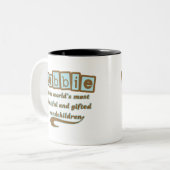 Tasse 2 Couleurs Bubbie des petits-enfants doués (Devant gauche)