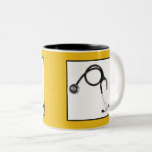 Tasse 2 Couleurs Cadeau de médecin personnalisé (Devant droit)