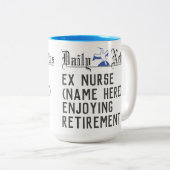 Tasse 2 Couleurs Cadeau de retraite pour une infirmière (Devant droit)