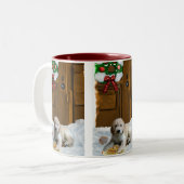 Tasse 2 Couleurs Cadeaux de Noël Goldendoodle (Devant gauche)