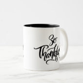 Tasse 2 Couleurs Calligraphie de pinceau 'So Thankful' (Devant droit)