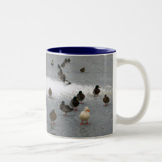 Tasse 2 Couleurs Canards sur la glace