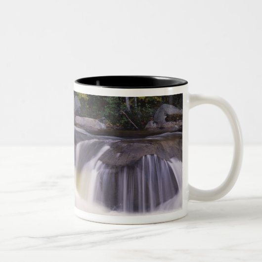 Tasse 2 Couleurs Cascades, route de Kancamagus, blanc (Droit)