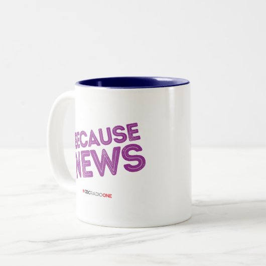 Tasse 2 Couleurs CBC Parce que les nouvelles (Devant gauche)