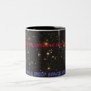 TASSE 2 COULEURS CHAMP D'ESPACE LOINTAIN DE HUBBLE