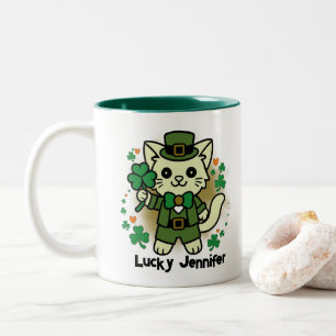 Tasse 2 Couleurs Chat tenant un trèfle à quatre feuilles avec un no