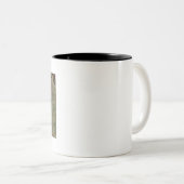 Tasse 2 Couleurs Chèvre dans un champ (Devant droit)