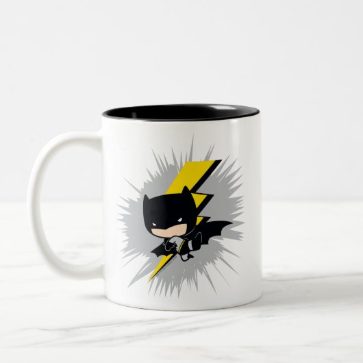 Tasse 2 Couleurs Chibi Batman Lightning Kick (Gauche)