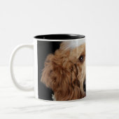 Tasse 2 Couleurs Chien de caniche d'or utilisant un costume blanc (Gauche)