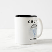Tasse 2 Couleurs Chute Happen - Un Parachute Design (Devant droit)
