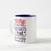 Tasse 2 Couleurs Citation de café sarcastique (Devant gauche)