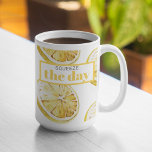 Tasse 2 Couleurs Citrons Jaunes Modernes Motif & Squeeze La Journée<br><div class="desc">Citrons Jaunes Modernes Motif & Squeeze La Journée</div>