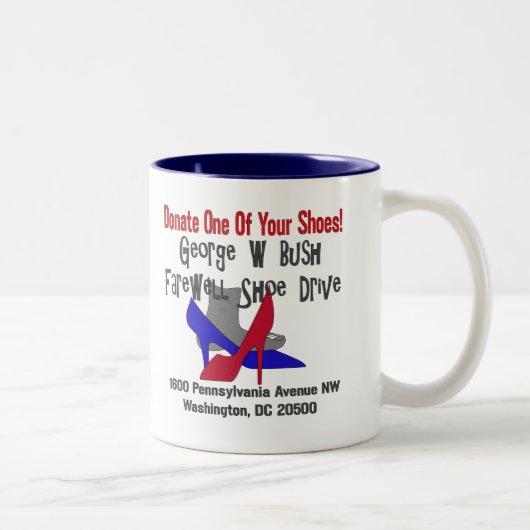 Tasse 2 Couleurs Commande d'adieu de chaussure de George W Bush (Droit)