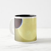 Tasse 2 Couleurs Concept de l'artiste 2 (Devant gauche)