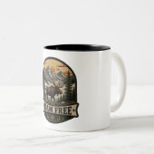 Tasse 2 Couleurs Conception de patch brodé d'orignal 'Roam Free' (Devant droit)
