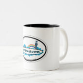 Tasse 2 Couleurs Conception ovale de Provincetown (Devant droit)