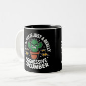 Tasse 2 Couleurs Concombre Aggressif – Blague de Cactus Drôle (Devant gauche)