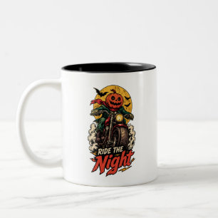 Tasse 2 Couleurs Conduis la citrouille de moto de nuit de Halloween
