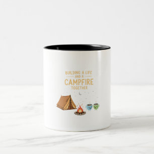 Tasse 2 Couleurs Construire une vie et un feu de camp ensemble Co