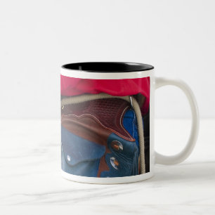 Tasse 2 Couleurs Cow-boy à cheval portant des chaps en cuir