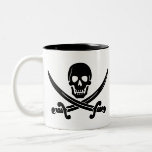 Tasse 2 Couleurs Crâne de pirate et épées croisées