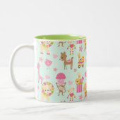 Tasse 2 Couleurs Cute Pattern avec Whimsical Animals & Toys (Gauche)