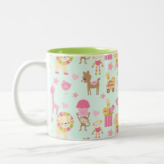 Tasse 2 Couleurs Cute Pattern avec Whimsical Animals & Toys (Gauche)