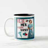 Tasse 2 Couleurs Cute Pinup_ Véritables Hommes Épouses Épouses (Gauche)