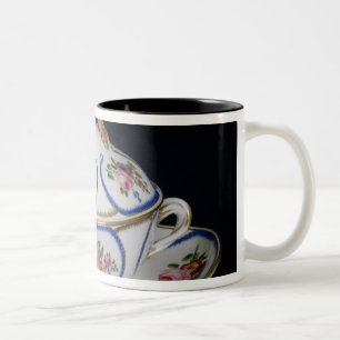 Tasse 2 Couleurs Cuvette de Sevres et plat, 1764
