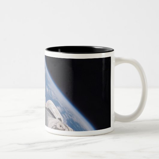 Tasse 2 Couleurs Découverte de navette spatiale rétropassée par la (Droit)