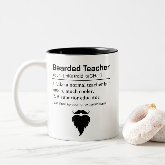 Tasse 2 Couleurs Définition d'enseignant barbu drôle (Avec donut)