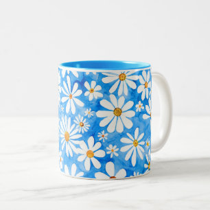 Tasse 2 Couleurs Des marguerites blanches sur un arrière - plan ble