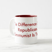 Tasse 2 Couleurs Différence Entre Un Républicain Et Un Communiste (Devant gauche)