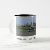 Tasse 2 Couleurs Douglas 1941 DC-3 (Devant gauche)