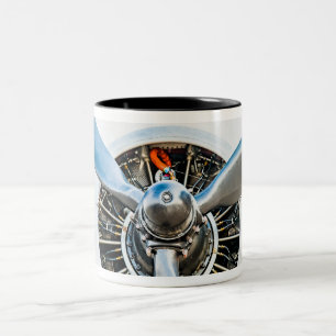 Tasse 2 Couleurs Douglas DC-3 Aircraft. Hélice