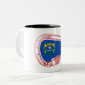 Tasse 2 Couleurs Drapeau du Nevada Escalade carabiner (Devant gauche)