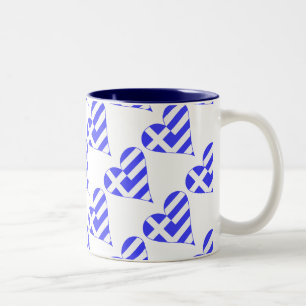 Tasse 2 Couleurs Drapeau grec funky en forme de cœur en mosaïque