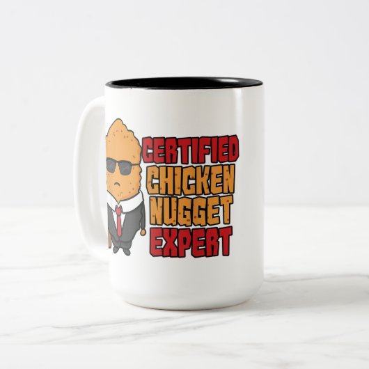 Tasse 2 Couleurs drôle de poulet nugget expert ajouter monogramme (Devant gauche)