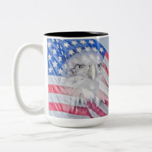 Tasse 2 Couleurs Eagle chauve et le drapeau américain