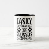 Tasse 2 Couleurs Easily Distracted by Brussels Griffons (Centre)