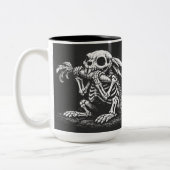 Tasse 2 Couleurs Eat Veggies – Dead Rabbit by BurnsInHell (Gauche)