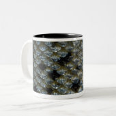 Tasse 2 Couleurs Échelles de poissons 2 (Devant gauche)
