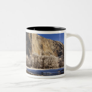 Tasse 2 Couleurs El Capitan se reflète dans la rivière Merced en