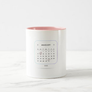 Tasse 2 Couleurs Elégant août 2023calendrier avec conception cardia