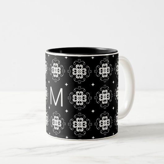 Tasse 2 Couleurs Elegant Ornate Black and White Pattern Monogram (Devant droit)