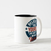 Tasse 2 Couleurs Emblème incassable (Devant droit)