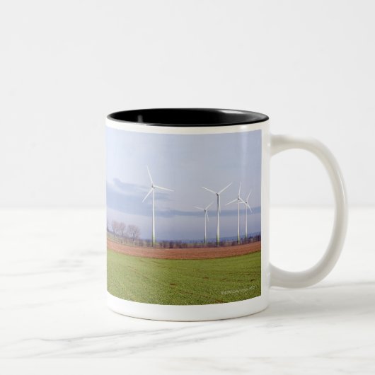 Tasse 2 Couleurs Énergie propre par beaucoup de turbines de vent (Droit)