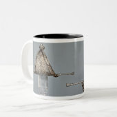 Tasse 2 Couleurs Épées : rapière de tasse-hilted d'acier ciselé (Devant gauche)