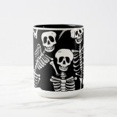 Tasse 2 Couleurs Équipe de squelettes (Centre)