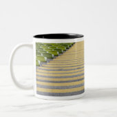 Tasse 2 Couleurs Escalier de stade entre les rangées des sièges (Gauche)